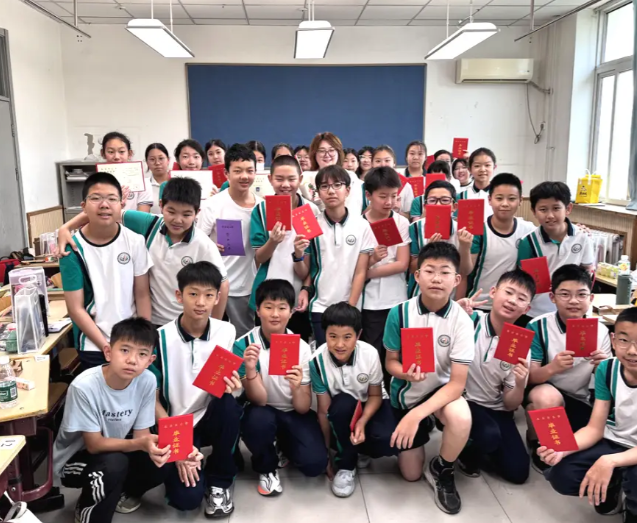 你们以为大学是什么样的小学生答高枕无