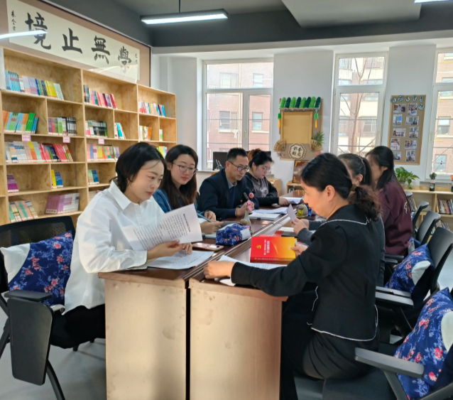 秉承大学的实践嵌入式培育理念为学生供给紧贴工作实践的学习时机 秉承大学的实践嵌入式培育理念为学生供给紧贴工作实践的学习时机