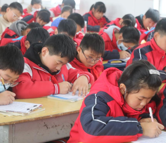 讲堂笔记错题整理情况做好进程记载催促学生及时查漏补缺 讲堂笔记错题整理情况做好进程记载催促学生及时查漏补缺